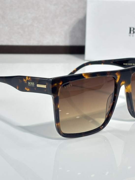 Picture of Hugo Boss Sunglasses _SKUfw77364075fw